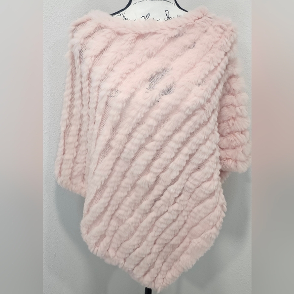 Christopher & Banks Women's Rabbit Fur Pink Poncho Shawl Sweater One Size EUC - Picture 1 of 14